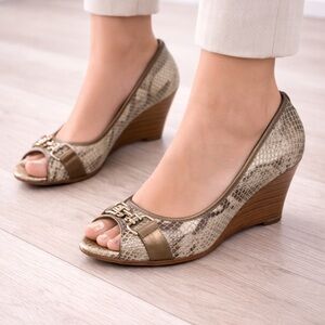 Sofft Snakeskin Print Peep-Toe Wedge Heels with Buckle Accent Size 8M